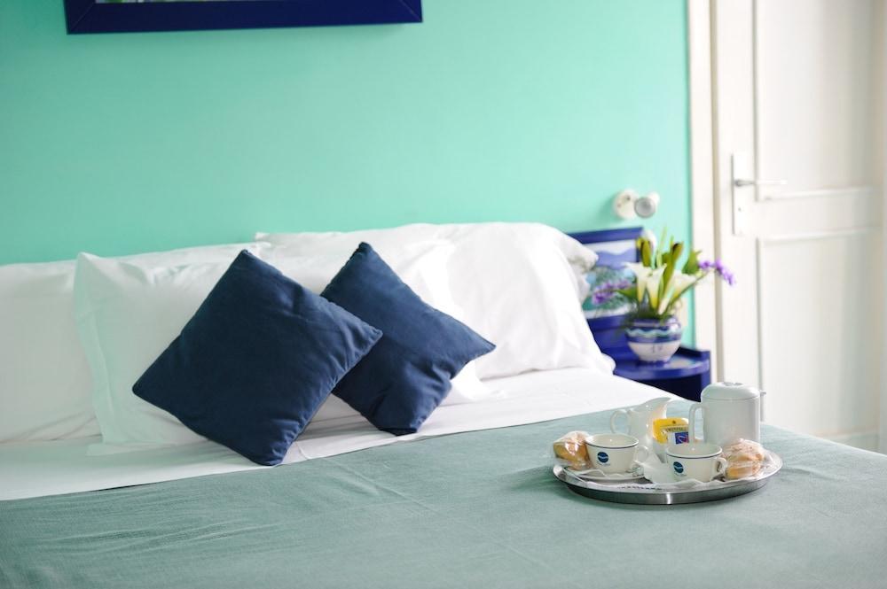 Eden Bleu Hotel วีโกเอเกวนเซ ภายนอก รูปภาพ